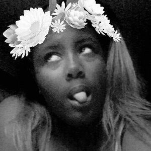 Meet your Posher, Loretta